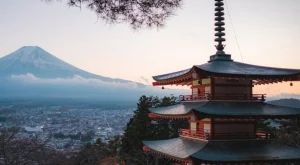 Японската икономика отново се сви