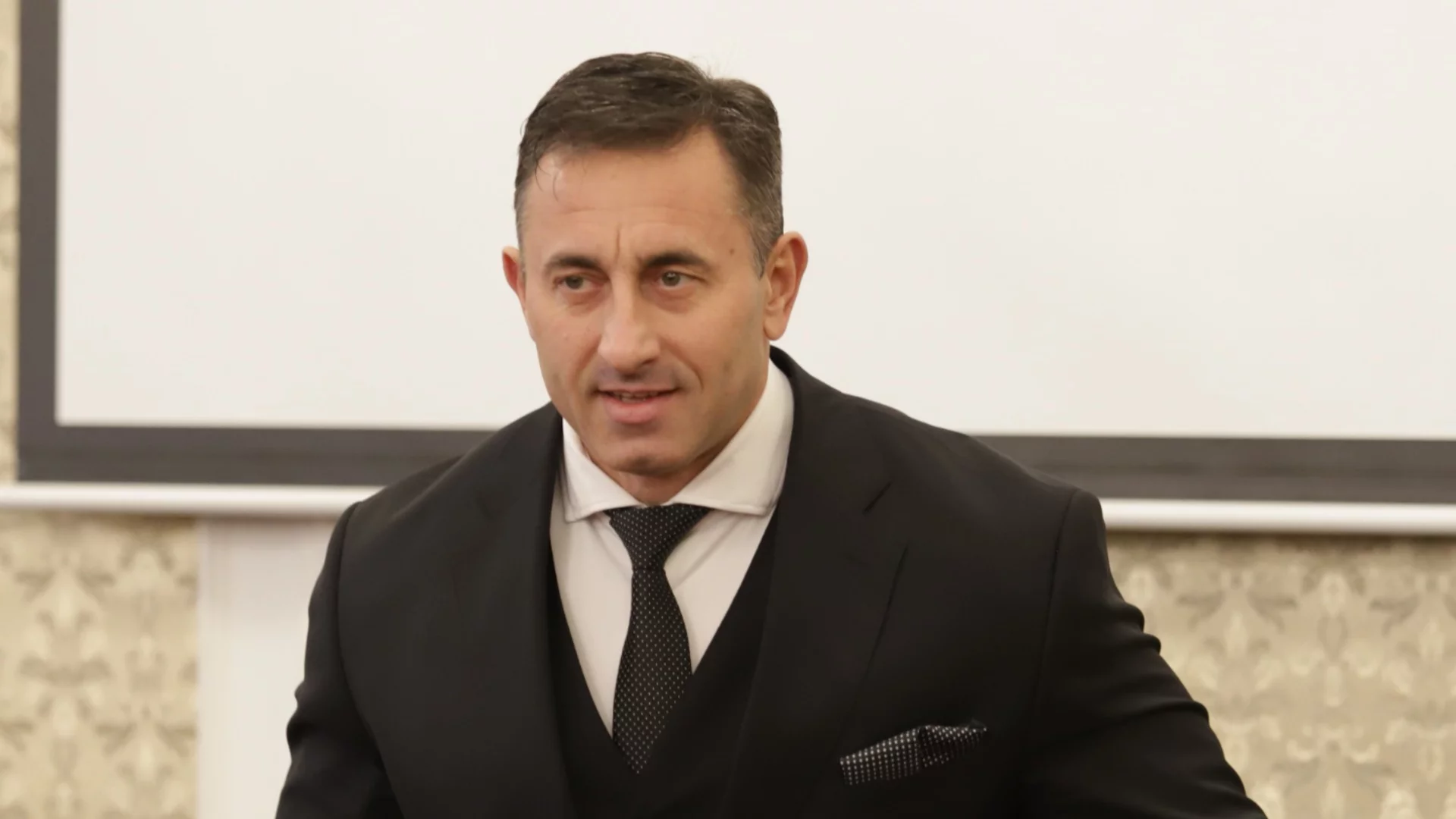 Управляващите назначиха наследник на Румен Спецов начело на НАП