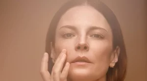 Зверска турбуленция: Теодора Духовникова преживя ужас на борда на самолет