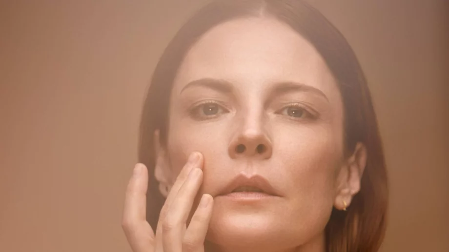 Зверска турбуленция: Теодора Духовникова преживя ужас на борда на самолет