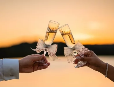 Риалити участничка се сгоди за най-добрия си приятел (СНИМКИ)