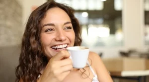 5 личностни черти на хората, които пият кафето си чисто