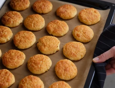 Само 4 съставки: Кето хлебчета с чесън 