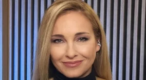 Алекс Раева показа ретро СНИМКИ с майка си и ѝ се обясни в любов