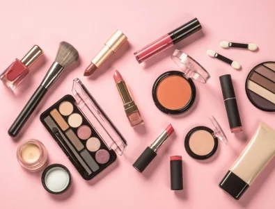 Как да разберете кога е време да изхвърлите гримовете си