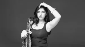 Финалистката в "Гласът на България" Анна Ставрева - Annista с дебютна песен (ВИДЕО) 