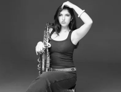 Финалистката в "Гласът на България" Анна Ставрева - Annista с дебютна песен (ВИДЕО) 