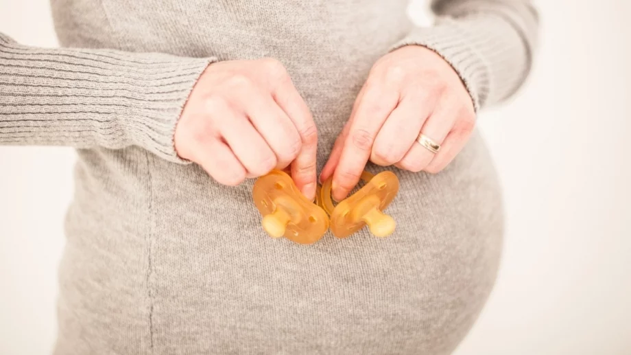  Ранни признаци, че може да сте бременна с близнаци