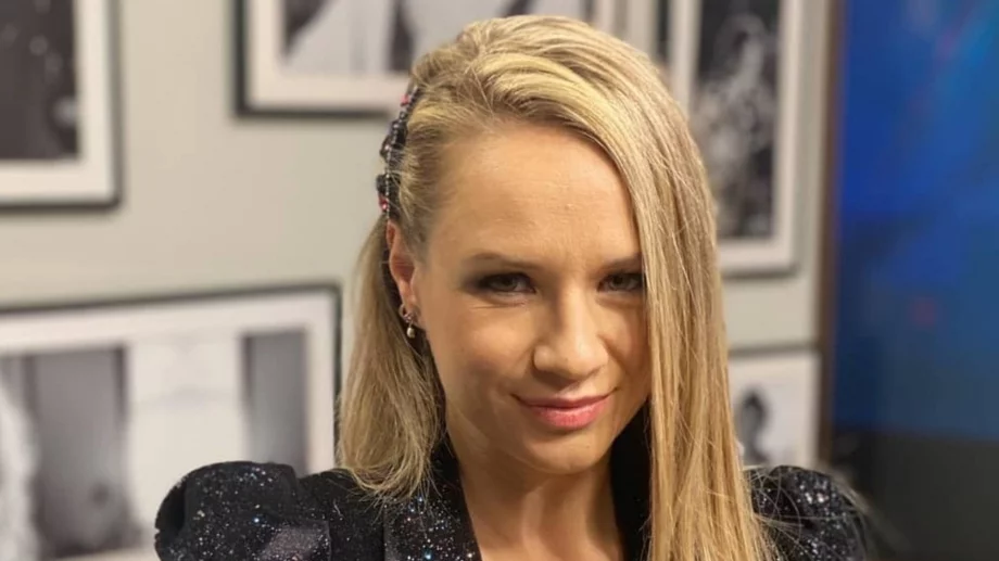 Изненада: Лора Караджова стана майка за трети път (СНИМКА)