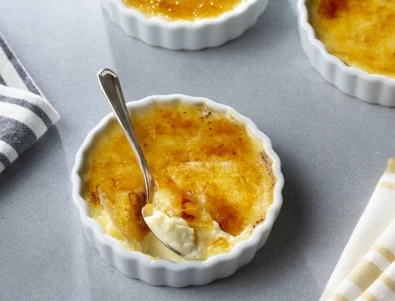 Крем брюле само от 3 съставки за мързели кулинари