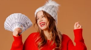 3 зодии ще се обсипят с пари под пълнолунието на 4 декември 2025