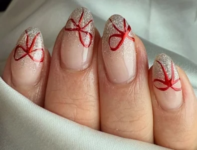 7 идеи за празничен френски маникюр (СНИМКИ)