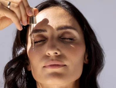 Масло, серум или крем: Кой е най-добрият начин да избегнете суха кожа през зимата?