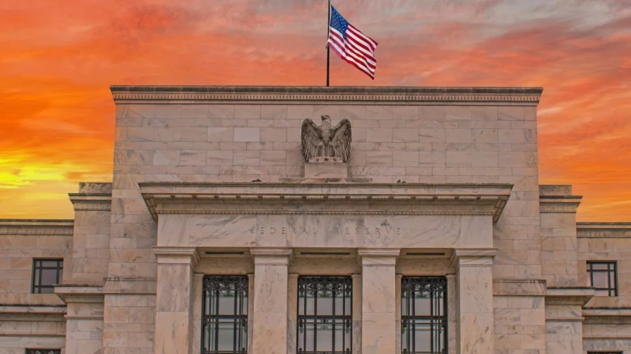 Фед намали основната лихва за трети пореден път