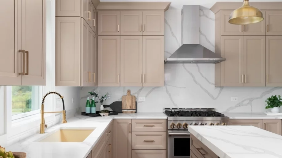 Какво да очакваме от модерното кухненско обзавеждане?