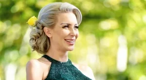 Антония Петрова-Батинкова посрещна дъщеря си преди Коледа (СНИМКИ)