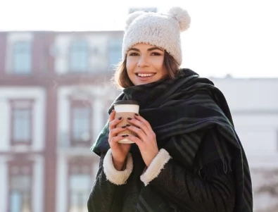 Хороскоп за утре, 24 декември 2025:  Ново начало за Раците, увереност за Стрелците