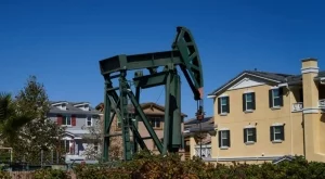 Обрат с цената на петрола след разговорите между Тръмп и Зеленски