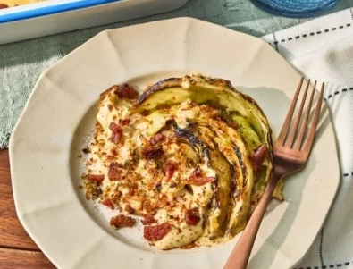 Голяма вкусотия: Запечено прясно зеле с бекон и сметана