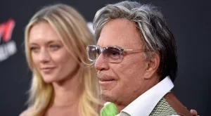 Мики Рурк за кампанията в негова помощ: Това е унизително (ВИДЕО)