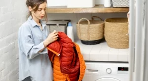 Как да изперете пухеното си яке, без да изгуби формата си