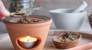 Ако изгорите стръкче розмарин вкъщи, след минути ще забележите това