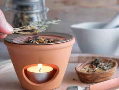 Ако изгорите стръкче розмарин вкъщи, след минути ще забележите това