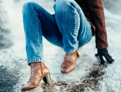 Ледът ще изчезне за минути: Трик, който топи леда по-бързо от солта