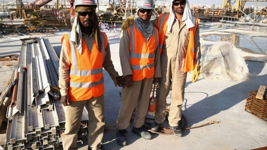 Решават ли чуждите работници проблемите на пазара на труда у нас? 