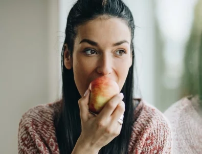 7 изненадващи ползи от яденето на ябълки преди лягане
