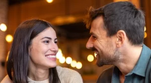 Какво разкрива цветът на очите ви за начина, по който обичате