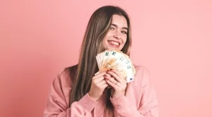 Тези 3 зодии ще имат финансов успех в периода 26 януари - 1 февруари 2026