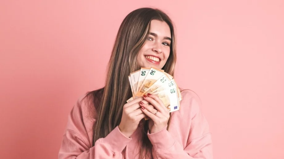 Тези 3 зодии ще имат финансов успех в периода 26 януари - 1 февруари 2026