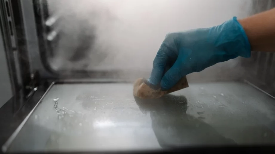 Как да почистите фурната си с пара БЕЗ агресивни химикали