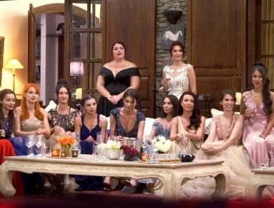 Изненада! Участничка в "Ергенът" ще става майка скоро (СНИМКИ)