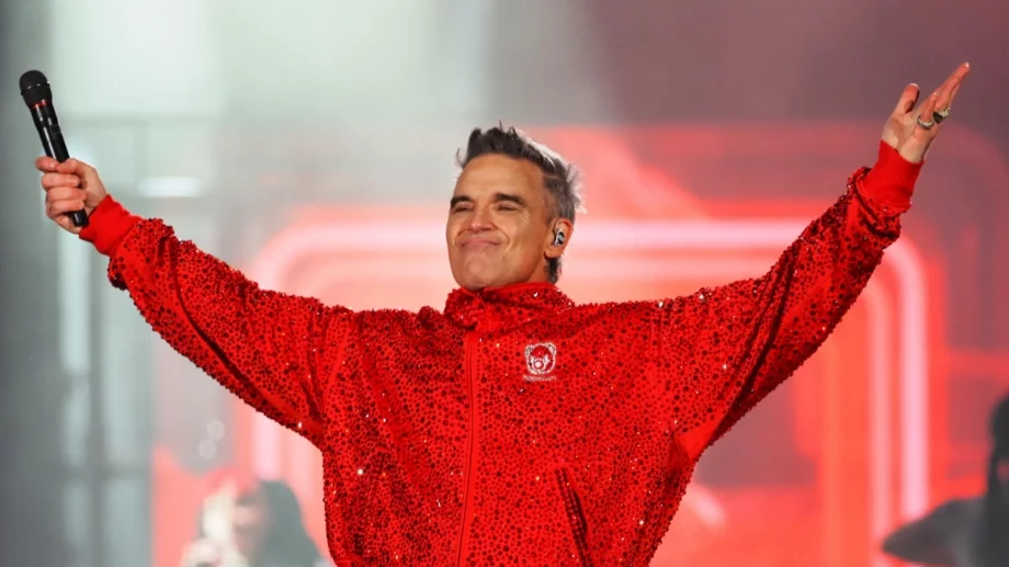 Роби Уилямс изпревари The Beatles по брой албуми номер едно