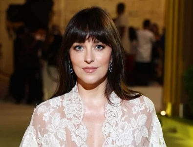 След раздялата с Крис Мартин: Дакота Джонсън отново излиза с певец (СНИМКИ)