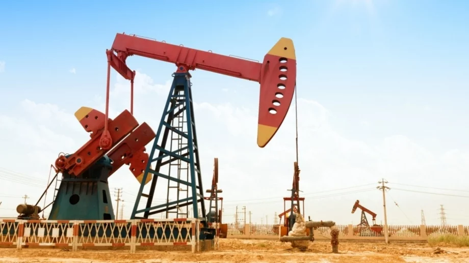 Обрат с цената на петрола след новина от Казахстан