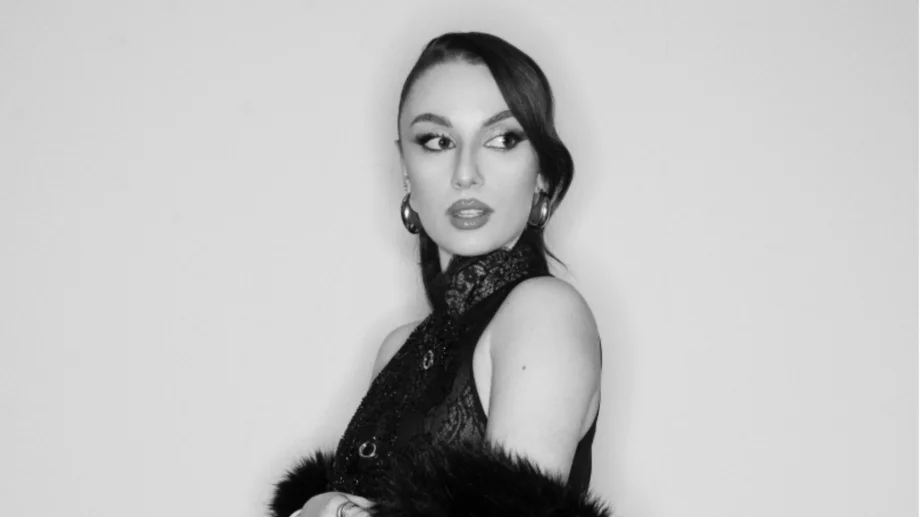 "Под напрежение" преди Евровизия: Михаела Миринова представя своя история на английски (ВИДЕО)