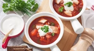 Уют в чиния: Пилешки борш