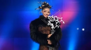 DARA ще ни представи на "Евровизия", има съмнение за измама (ВИДЕО)