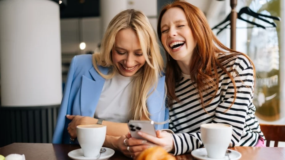 6 психически и физически ползи от това да се смеете повече