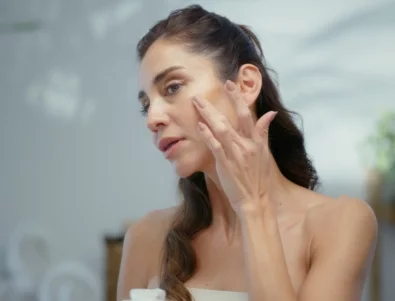 Домашен колагенов крем, който подмладява кожата ви, докато спите