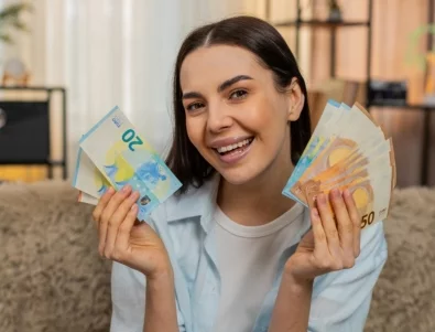 Тези 3 зодии ще привличат пари в периода 23 февруари - 1 март 2026