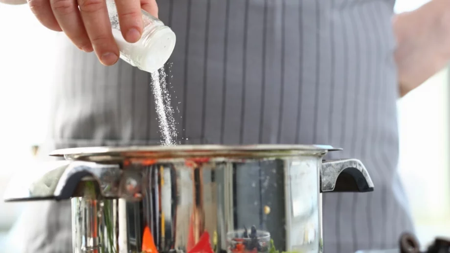 Как точно солта влияе на кръвното налягане?