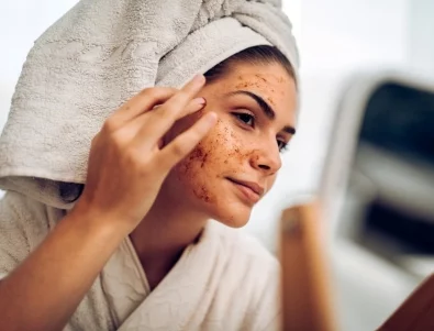 Внимавайте с домашните маски: Не слагайте тези 6 продукта върху лицето си