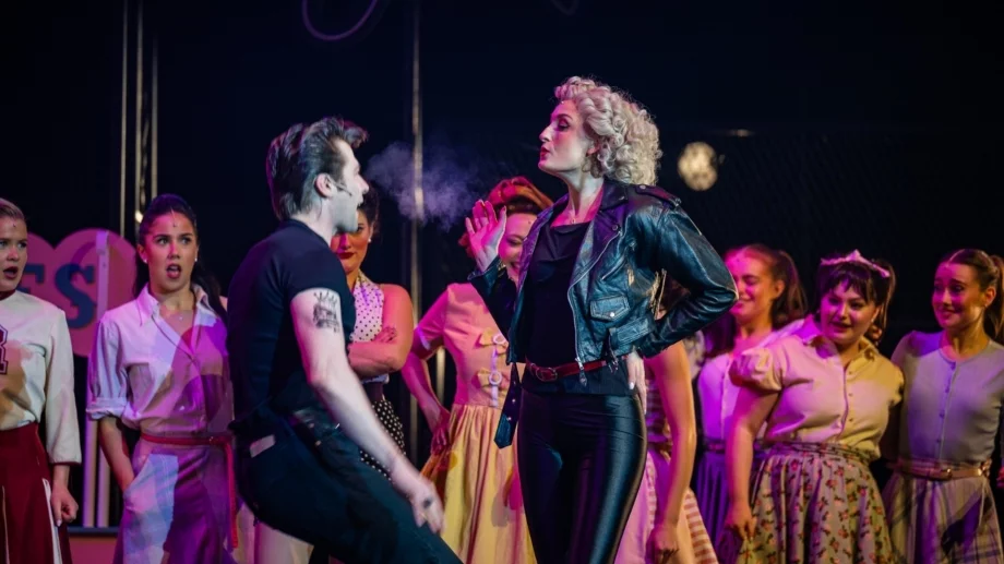 "Брилянтин" разпали страстите в София още в първата си вечер (СНИМКИ)