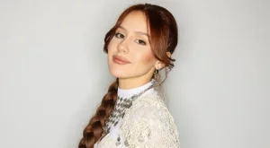 MONA споделя рождения си ден с публиката с концерт на 8 април