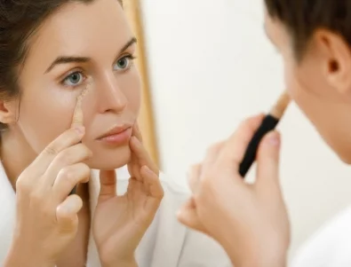 Как да предотвратите образуването на гънки от коректор под очите