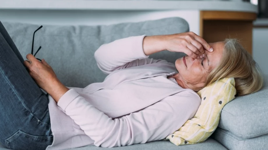 Засилената сънливост през деня може да е признак на тази коварна болест